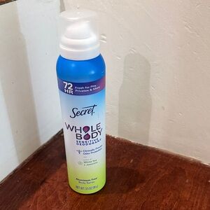 NWT Secret Whole Body Sensitive Spray - white tea & jasmine